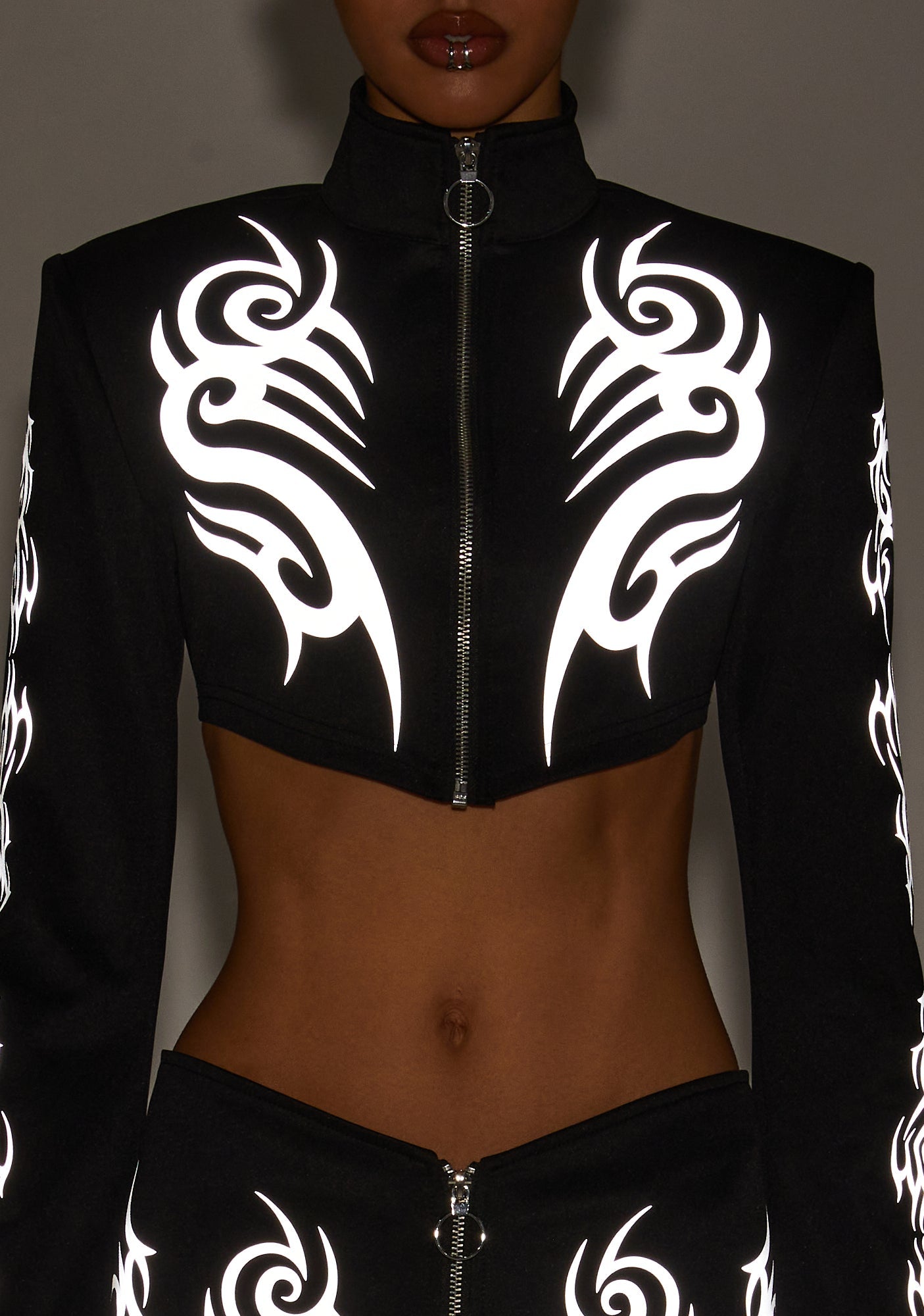 eight|black