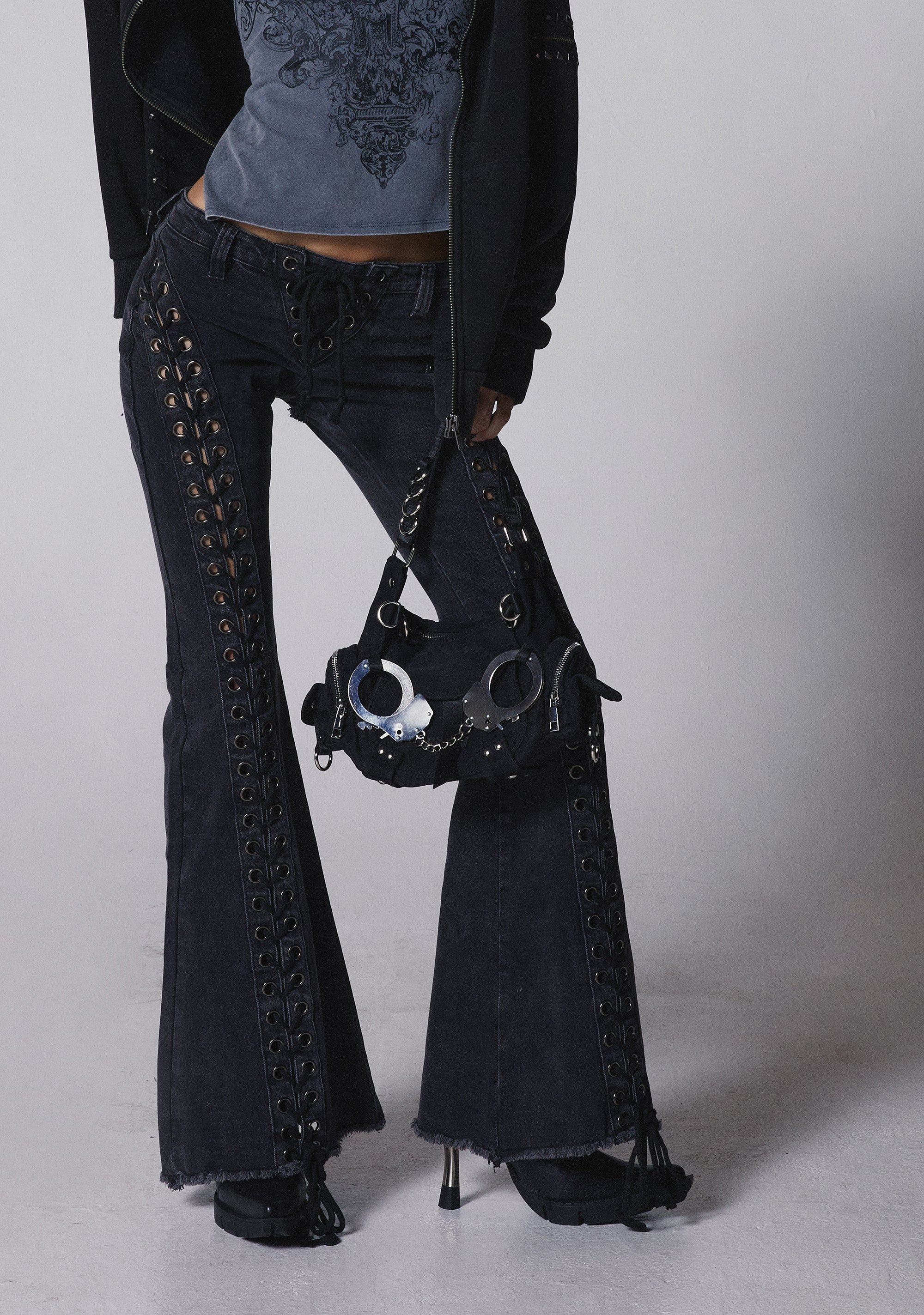 eight|black