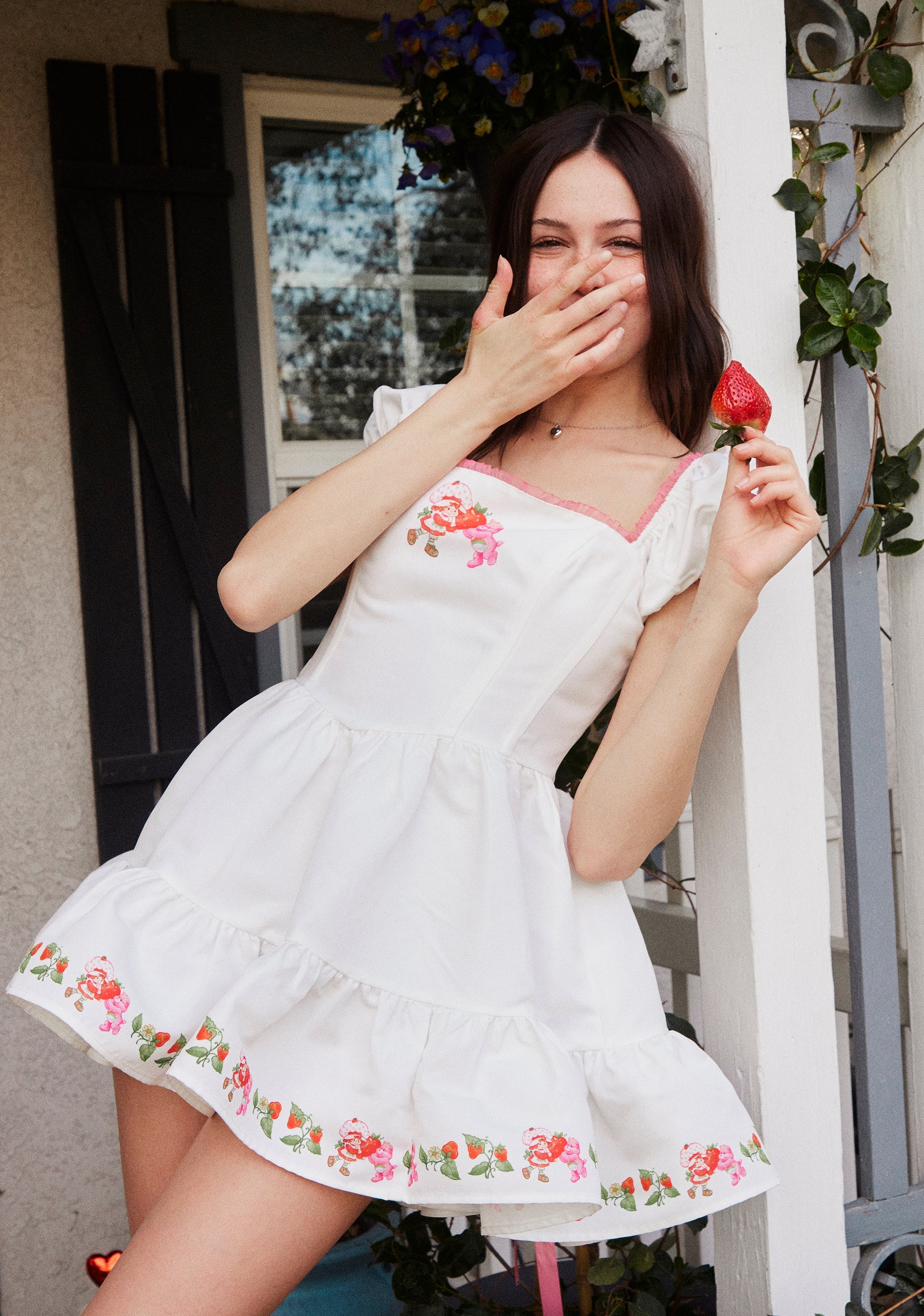 ugc|white