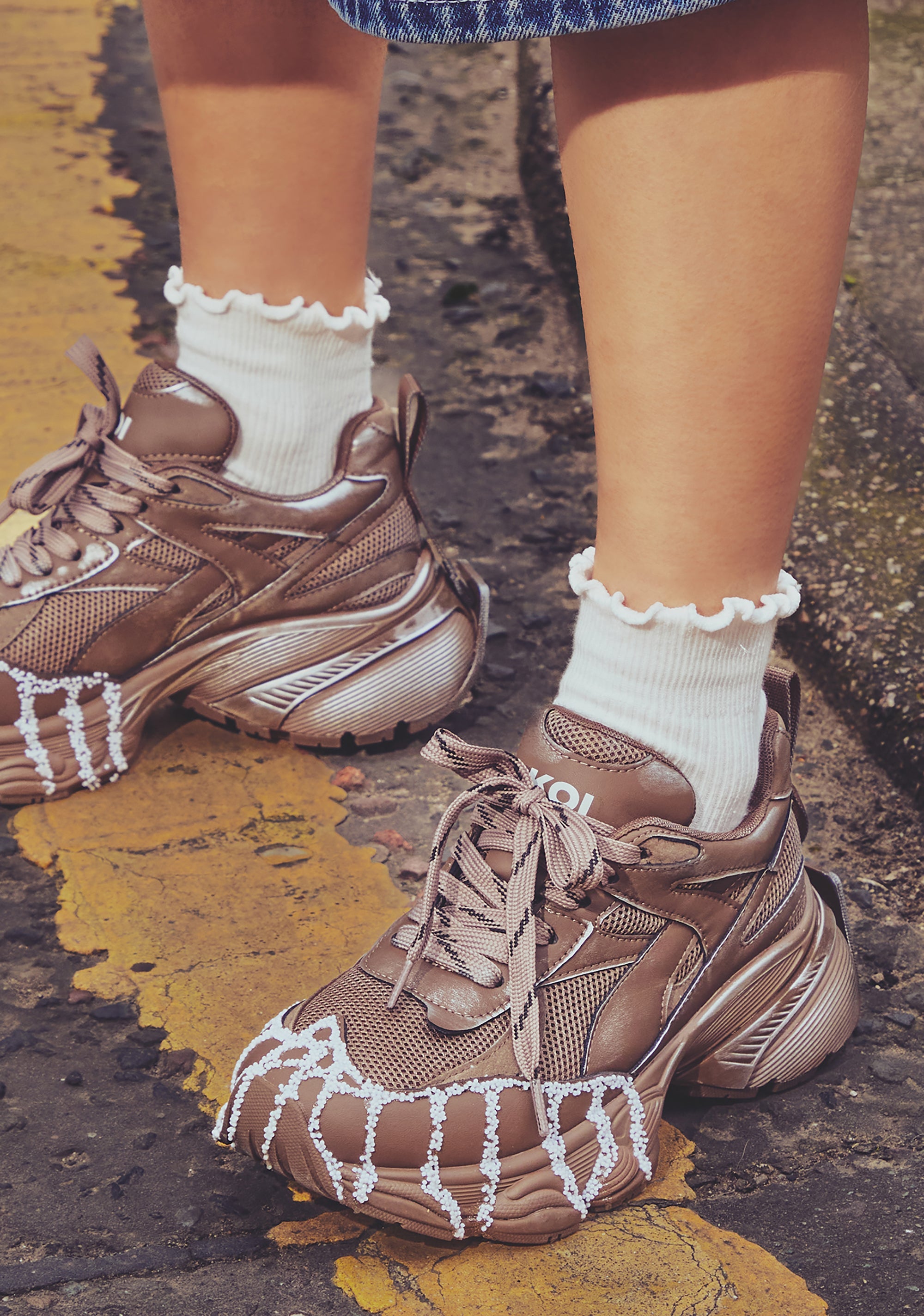 six|beige